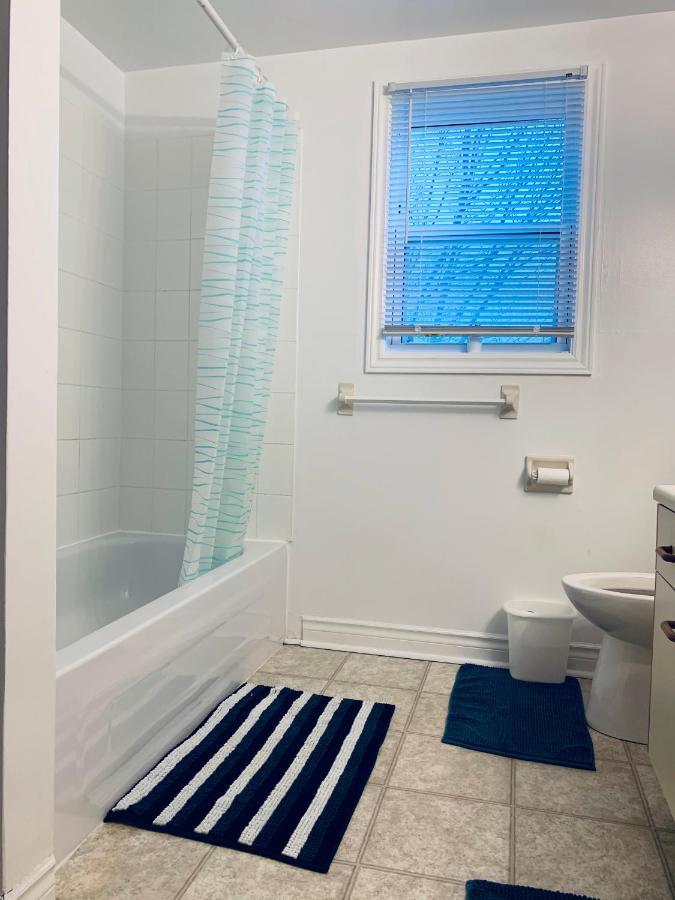 Private Fully Furnished Room In Halifax Shared Washroom Ngoại thất bức ảnh